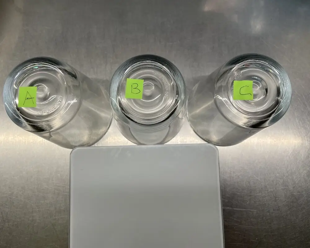 proteinpulver-blindtest-glas-a-b-c Kodade glas A B och C vid blindtest av proteinpulver