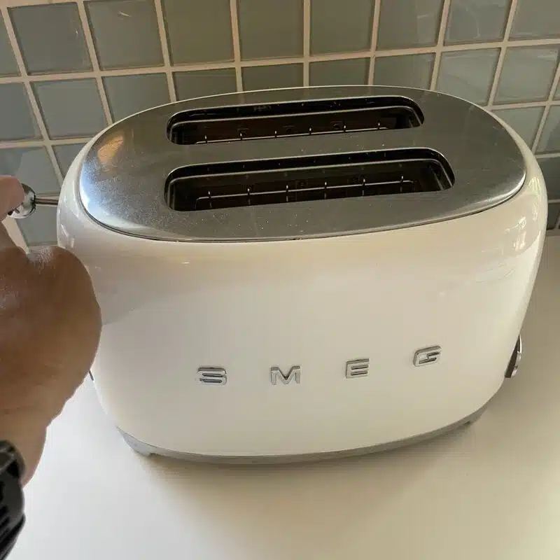 Smeg-TSF01 Smeg 50's Style TSF01 brödrost framifrån